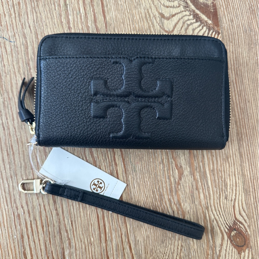 Tory Burch Bombe T Zip SmartPhone Wristlet Black NWT